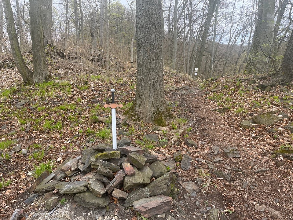 Drahotuš - zřícenina hradu (480&nbsp;m)