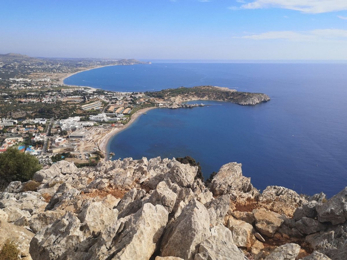 Μικρή (223&nbsp;m)