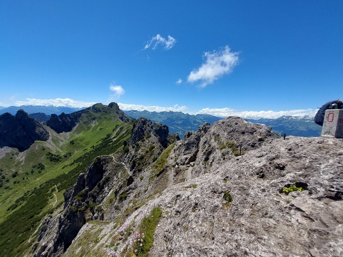 Drei Schwestern (2051 m)