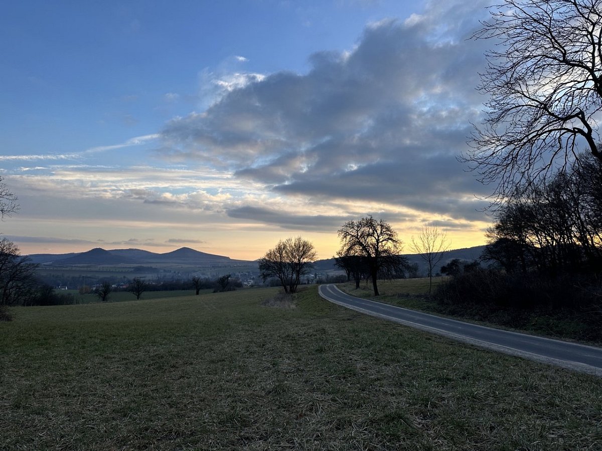 Lůlinčin kopeček (353 m)
