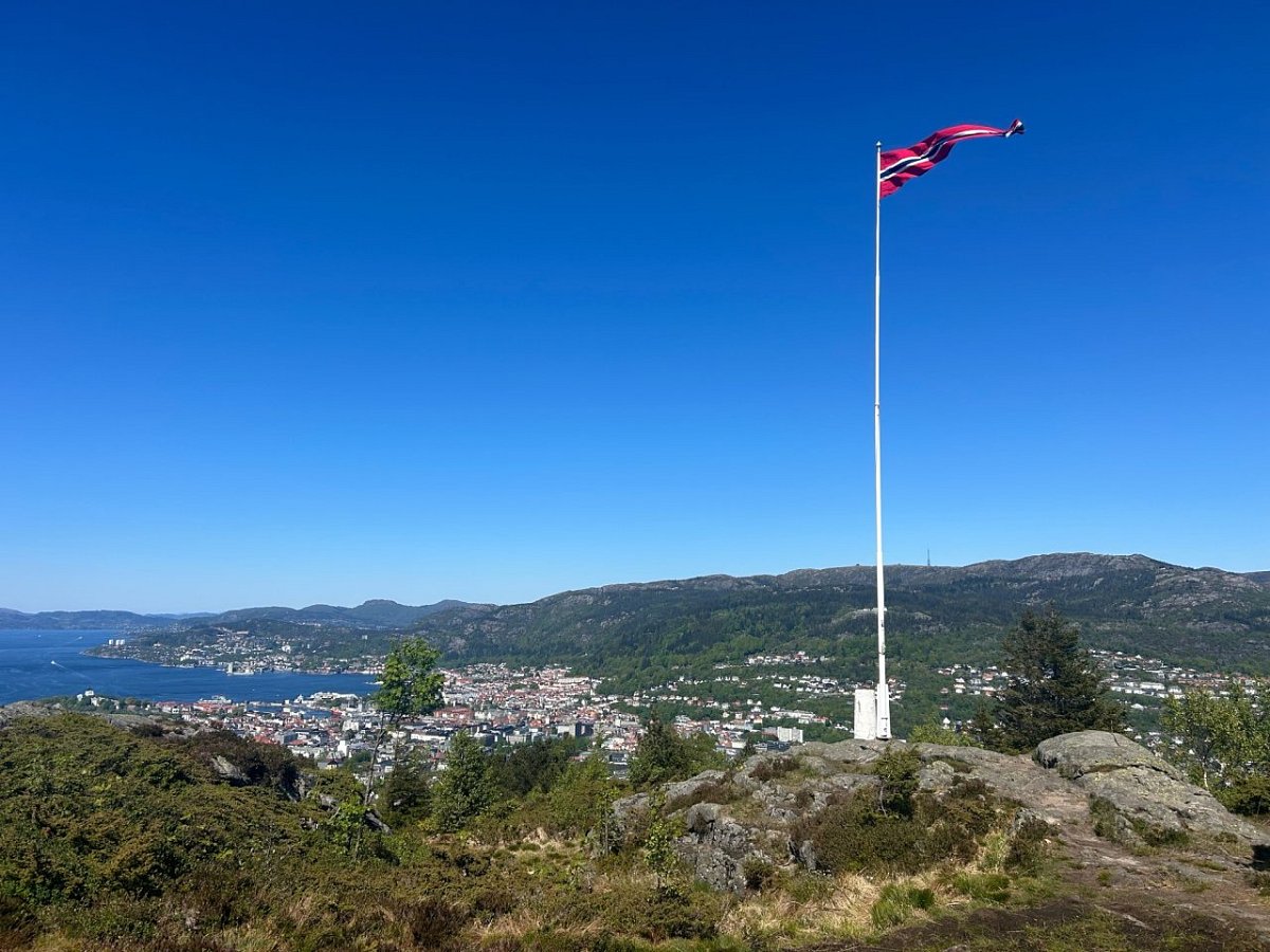 Strandafjellet (294 m)