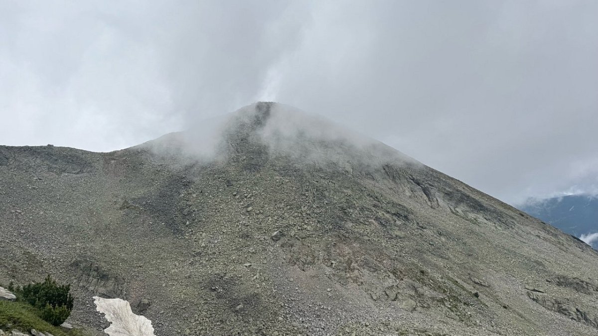 Павлев връх (2682&nbsp;m)