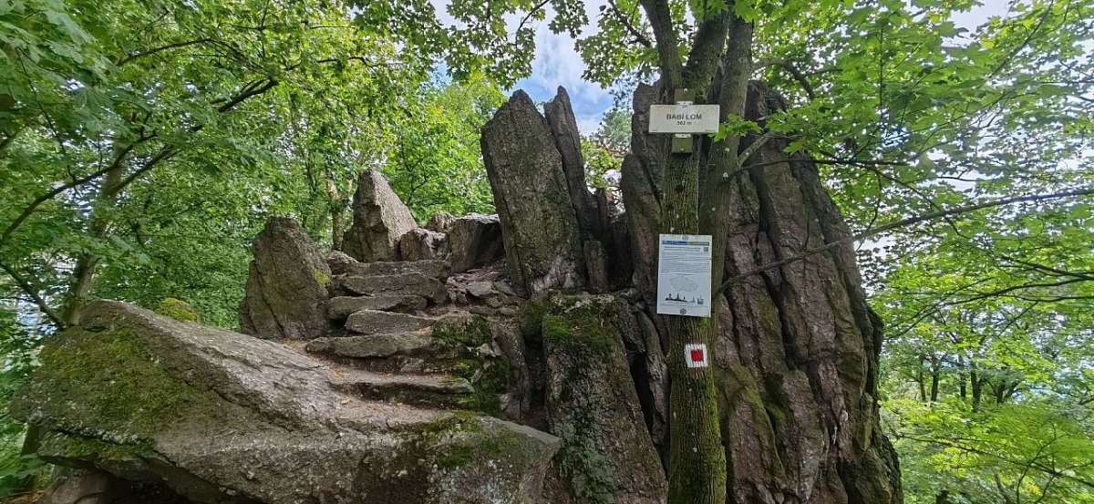 Babí lom (severní) (562 m)