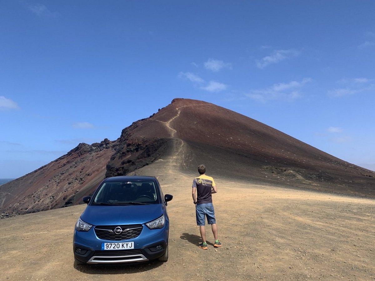 Montaña Bermeja (102 m)