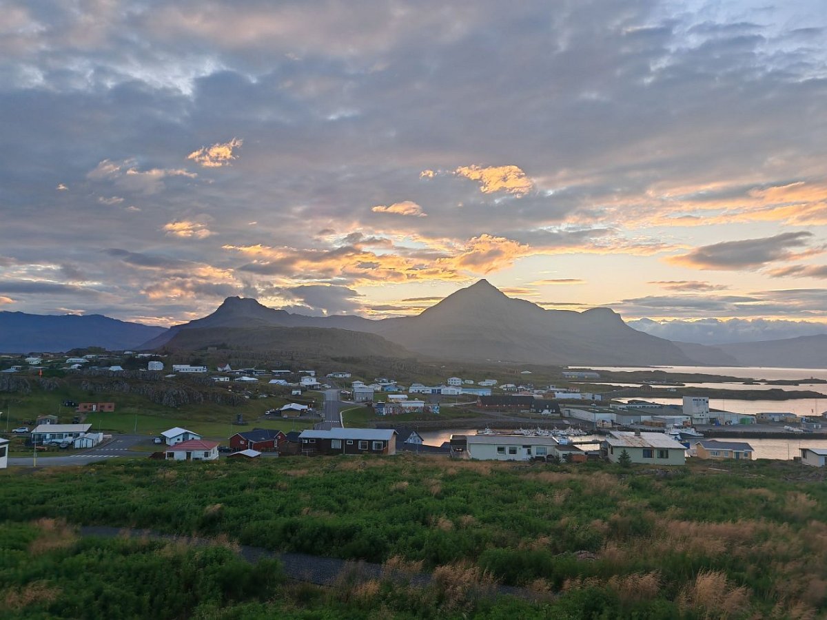 Bóndavarða (43&nbsp;m)