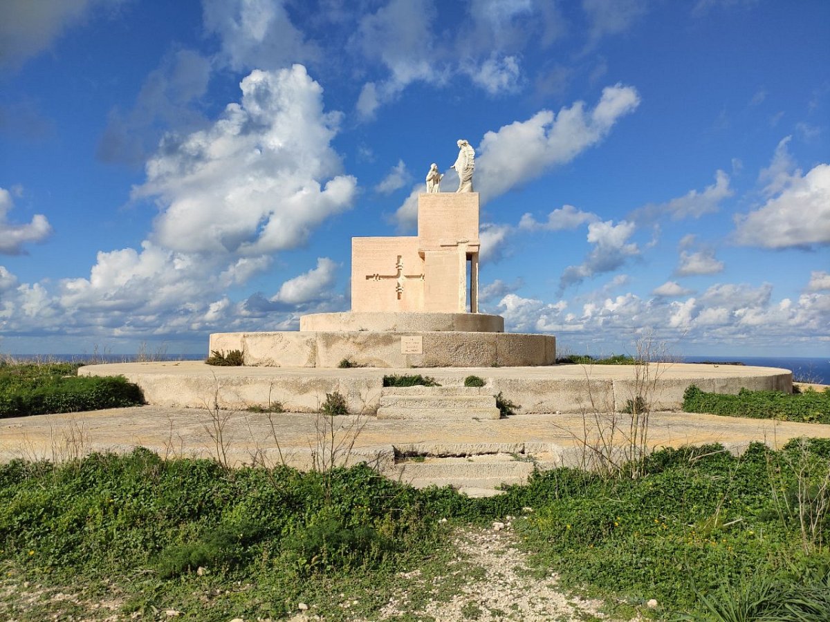 Ta’ Għammar (190 m)
