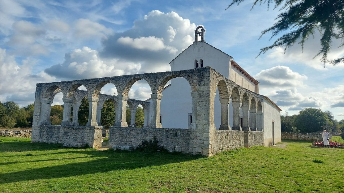 Sveta Foška (60 m)