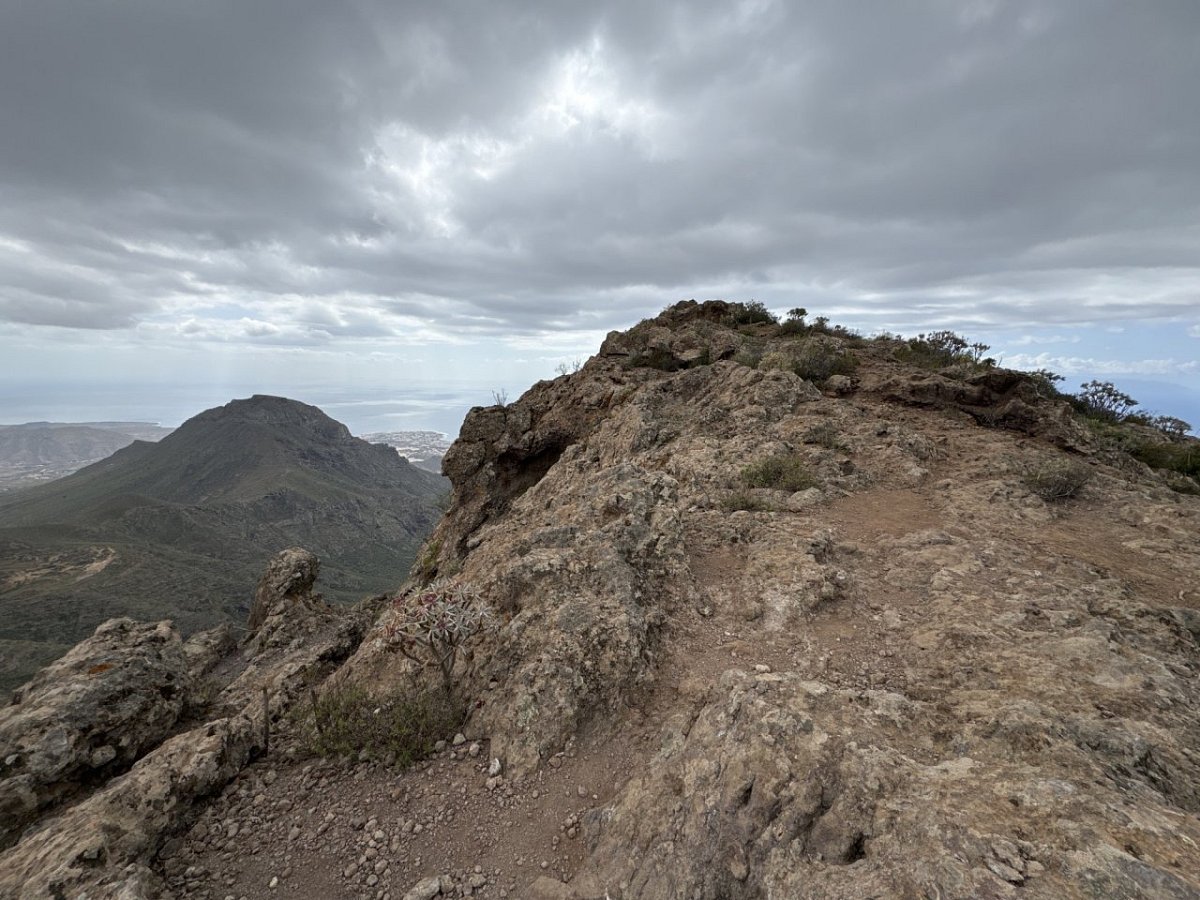 Roque de los Brezos (1108 m)