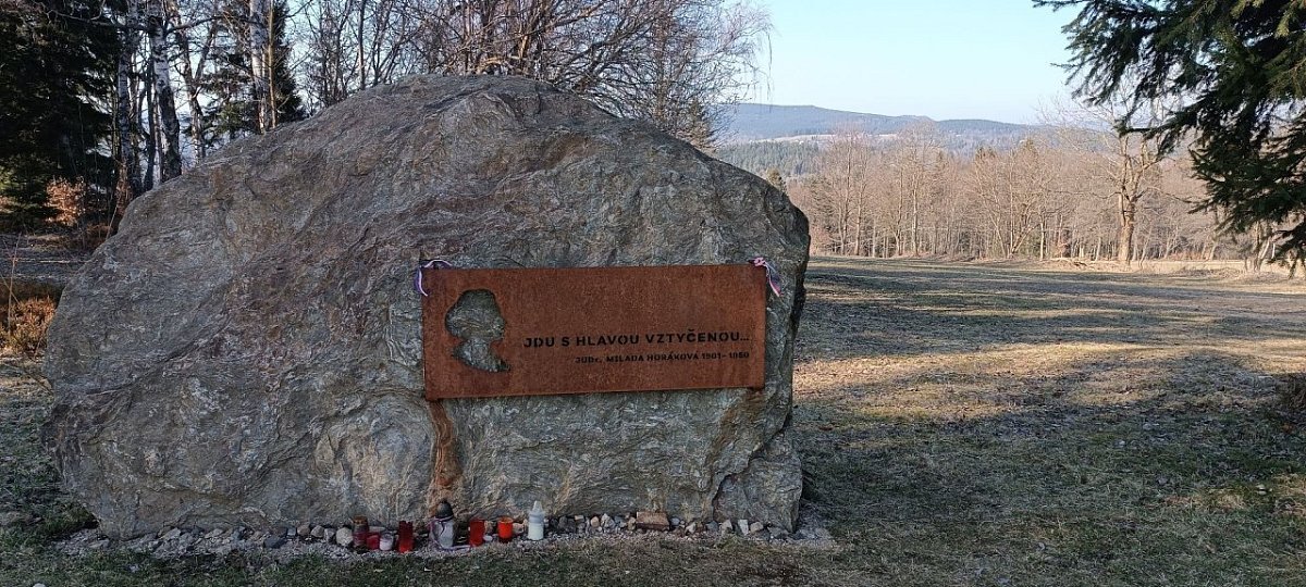 Milada (800 m)